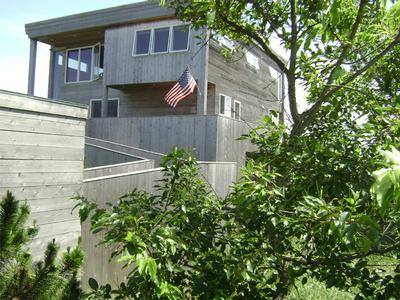 Island Properties Feature House